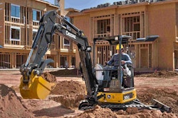 John Deere_35G_3