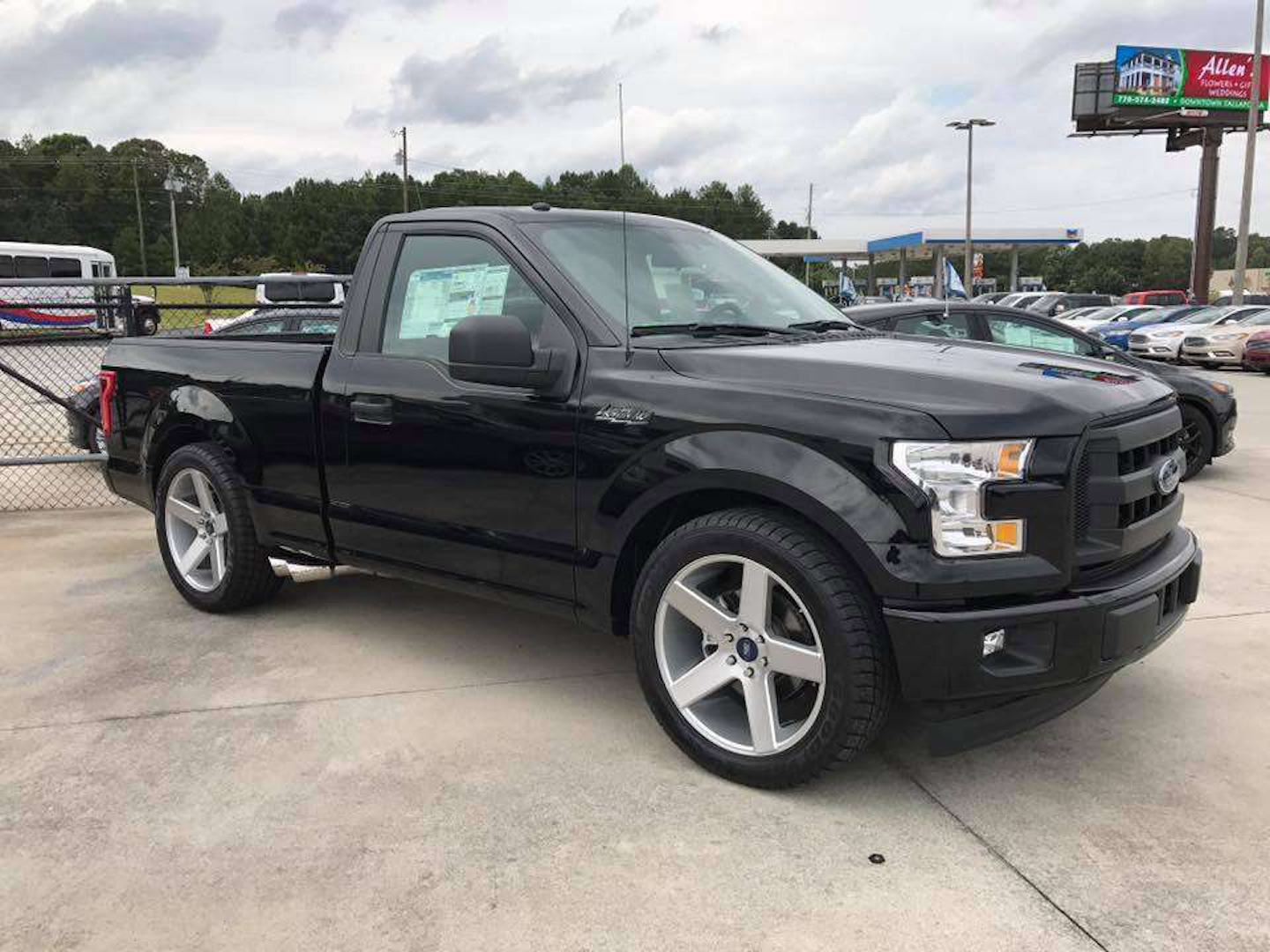 Ford Dealer Resurrects F 150 Svt Lightning With A 650 Hp Tribute Equipment World