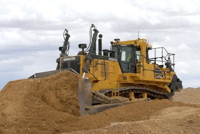 Komatsu D375 A 8 Crawler Dozer 3