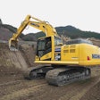 Komatsu PC210LCi-11 excavator 2