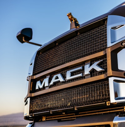 Mack Anthem Tractor 2