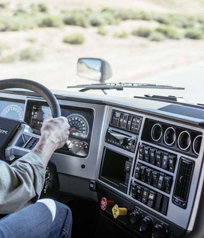 Mack Anthem Tractor 4