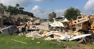The Texas Department of Transportation picks up debris from roads following Hurricane Harvey. Photo: TxDOT