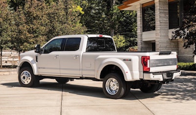 2018 Ford Super Duty Limited 3