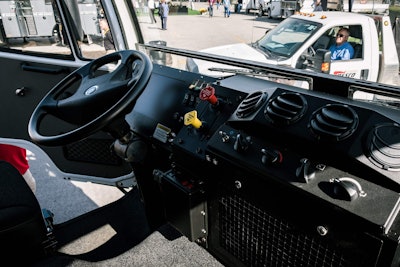 Acela Monterra Service Truck Icuee 2017 1