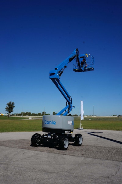 The Z-45 is Genie’s first XC model articulated boom aerial platform for the North American market. Photo by Don McLoud