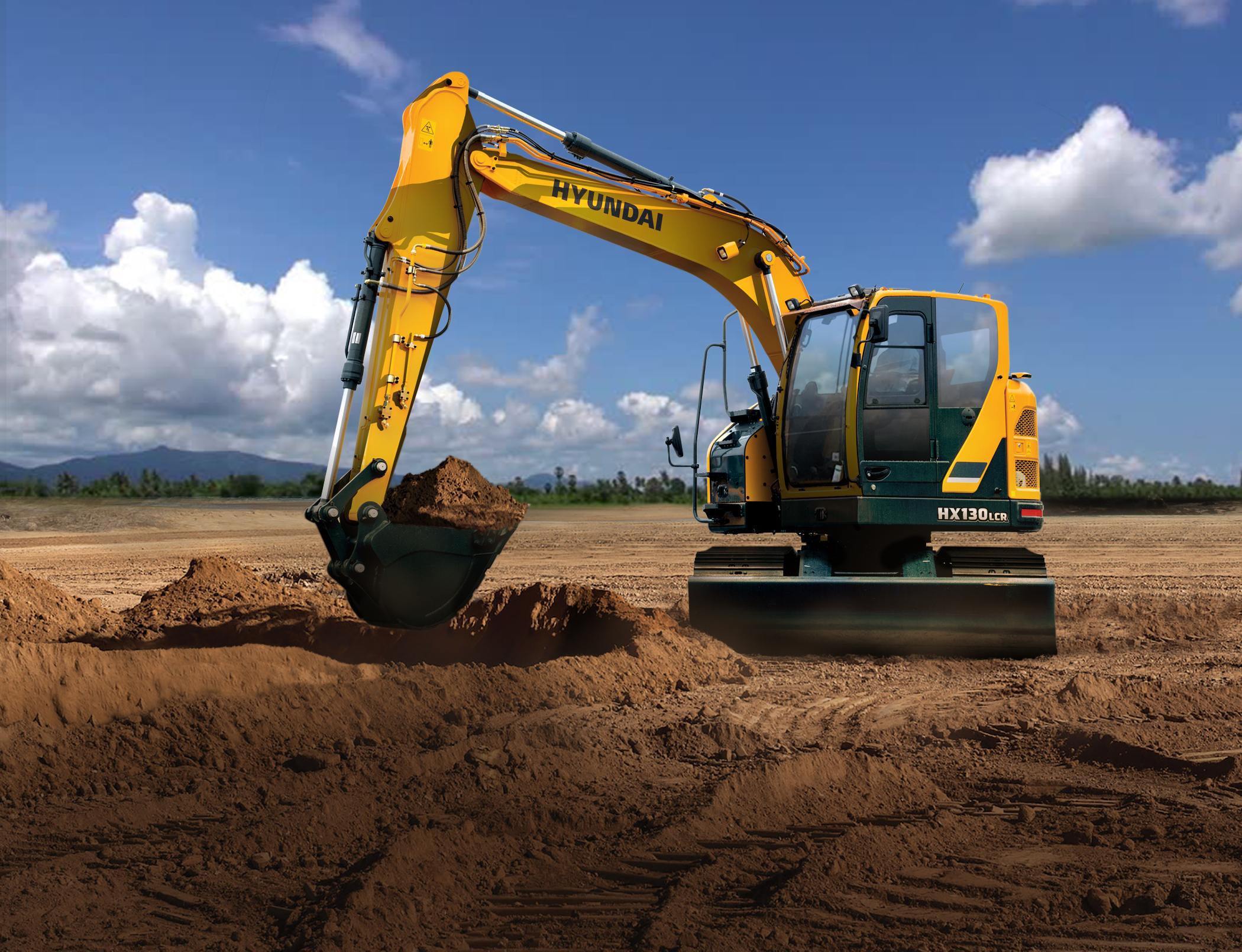 Hyundai-HX130LCR-Excavator