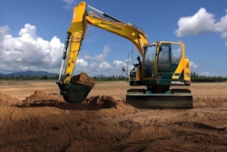 Hyundai-HX130LCR-Excavator
