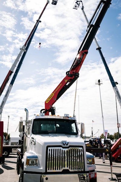 Icuee 2017 Trucks Gallery 14