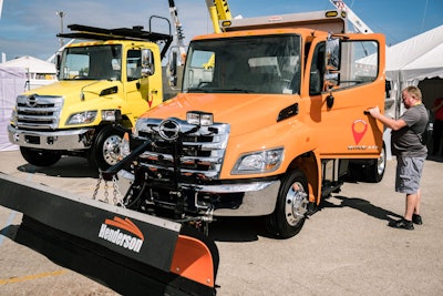 Icuee 2017 Trucks Gallery 25