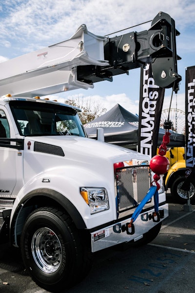 Icuee 2017 Trucks Gallery 7