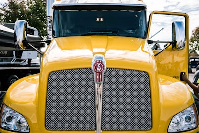 Icuee 2017 Trucks Gallery 8