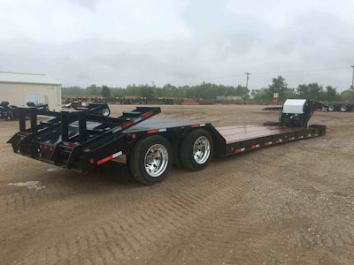 The fold-up ramps and beavertail on Talbert’s 35CC trailer make it easier to load and unload equipment in confined spaces, such as urban job sites.