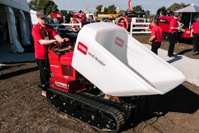 Tracked outlet mud buggy