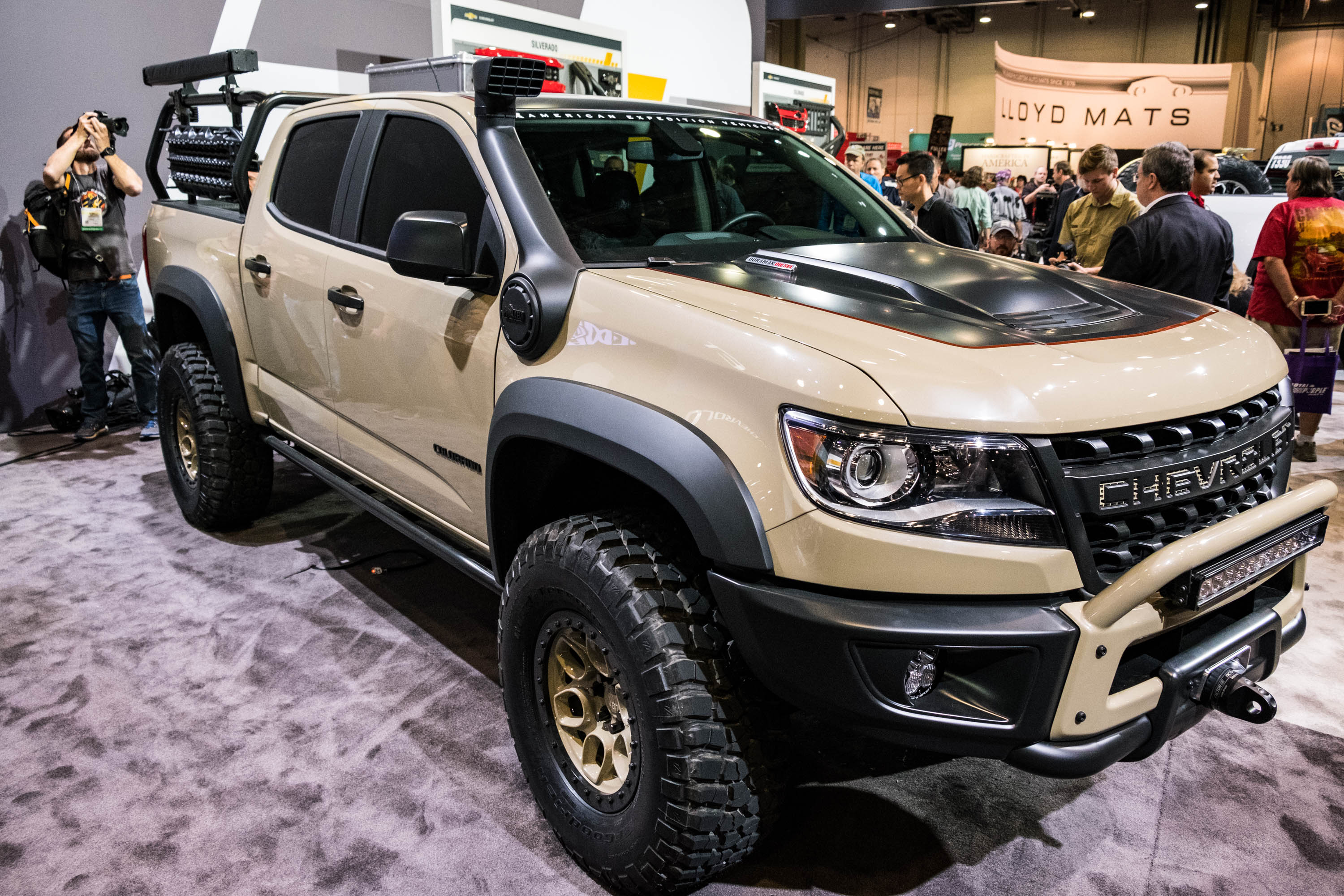 Chevy Unveils Colorado ZR2 AEV, A Duramax-powered Rock Crawler ...