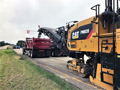 Caterpillar PM820