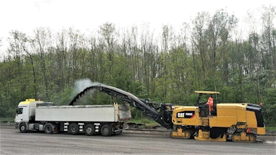 Caterpillar Pm822 07