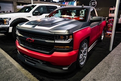 Chevrolet Gmc Trucks Sema 2017 9 Of 15