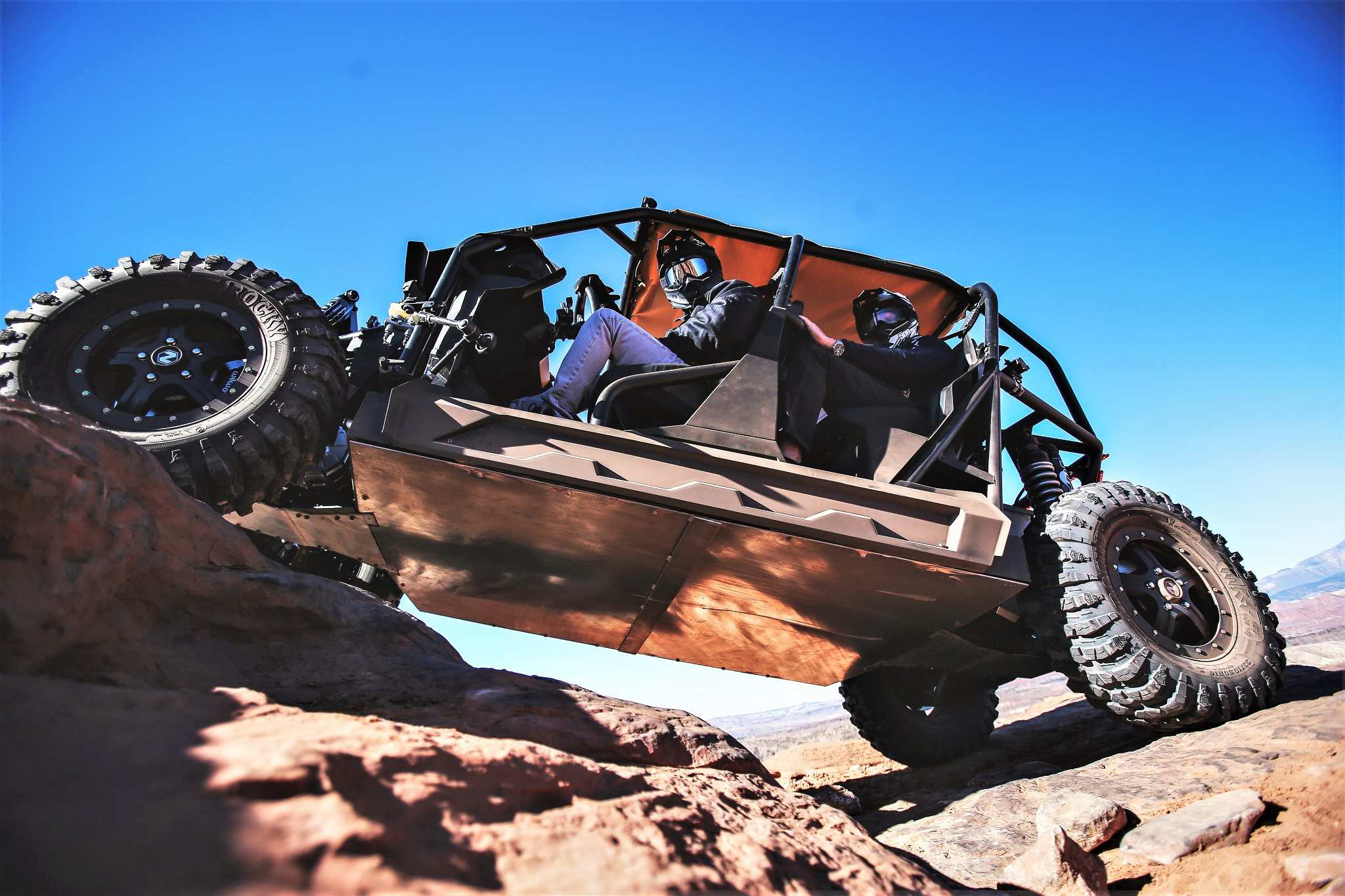 Nikola electric UTV 1