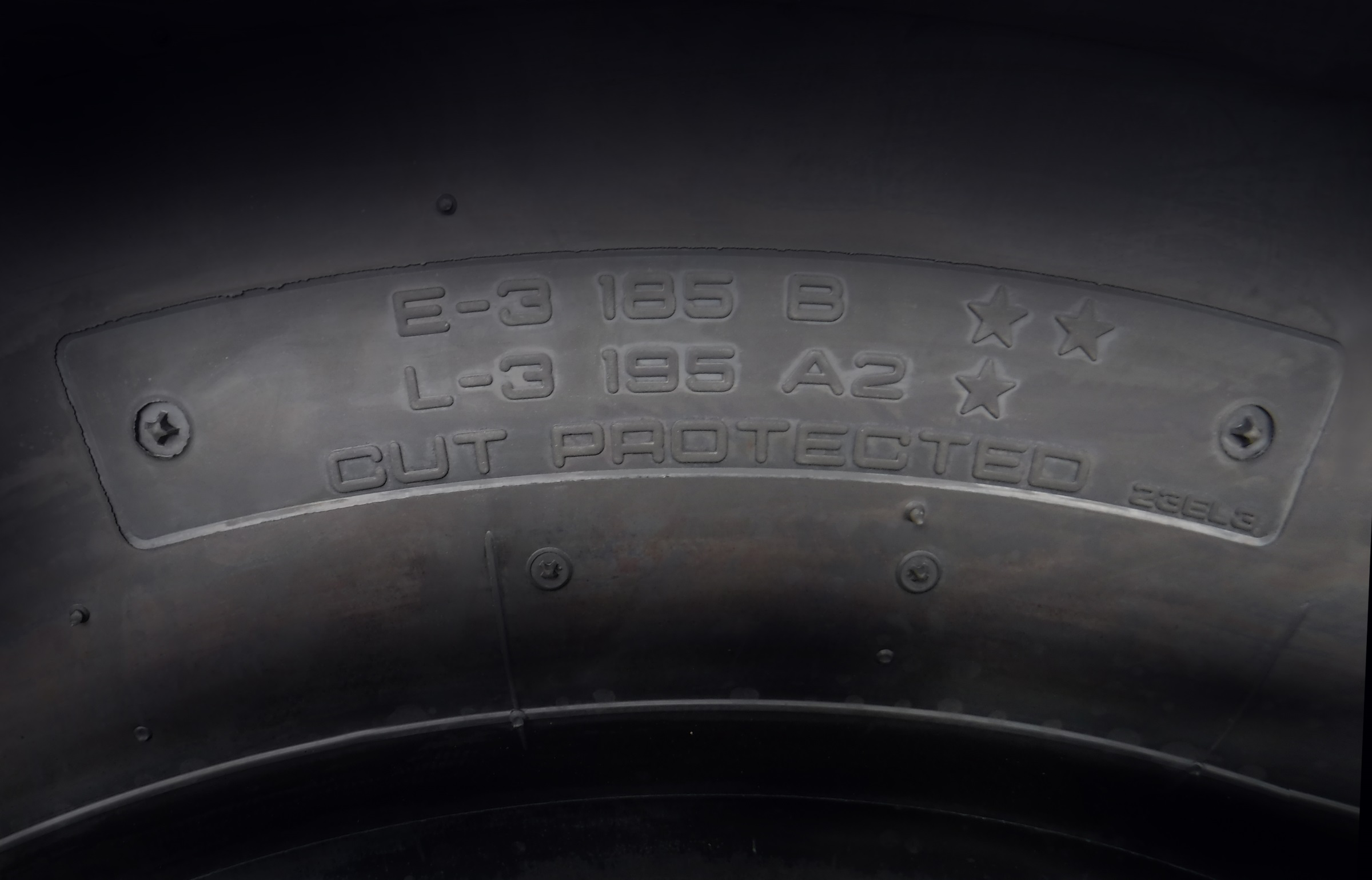 Yokohama dual marked tire-E2L1
