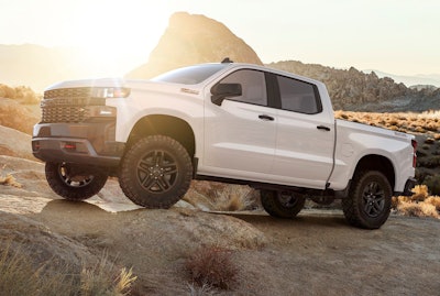 The all-new 2019 Silverado Custom Trailboss (new trim for 2019) adds off-road equipment to the Custom, including a 2-inch suspension lift and the Z71 Off-Road Package with a locking rear differential, skid plates, Rancho shocks, 18-inch wheels and Goodyear Duratrac off-road tires.