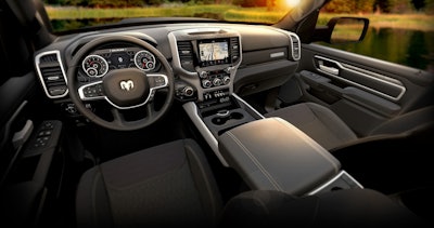 Ram 1500 big horn 2019 top