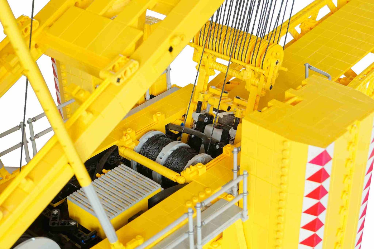 Lego liebherr hot sale lr 11000 buy