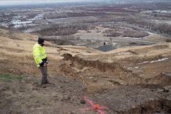 Rattlesnake-Ridge-Crack