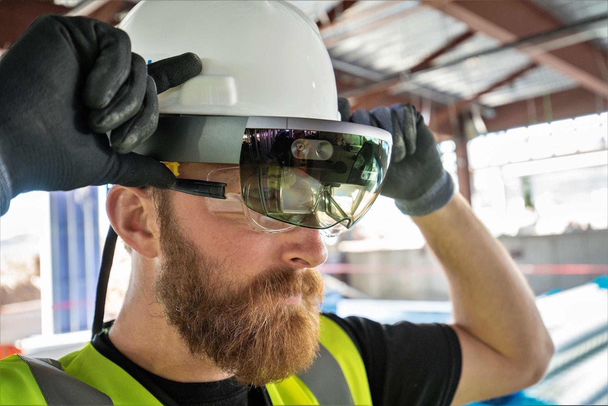 3D virtual reality comes to the jobsite with Trimble’s HoloLensfitted