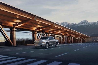 The all-new 2019 Silverado LTZ features chrome accents on the bumpers, front grille, mirror caps, door handles and hockey-stick beltline as well as power folding and heated outside rearview mirrors. Leather interior trim is standard equipment.