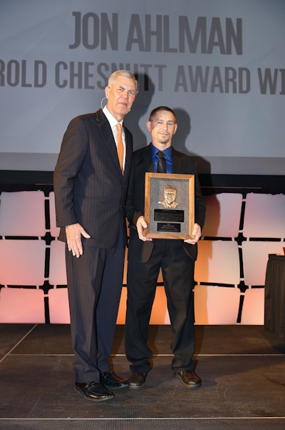 Ahlman receiving the 2017 Chesnutt Award.