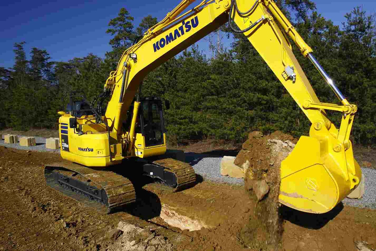 KOMATSU製 PC200-11 1/50 Komatsu intros PC238USLC-11 excavator with better