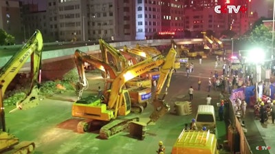 100 Excavators Demo Bridge