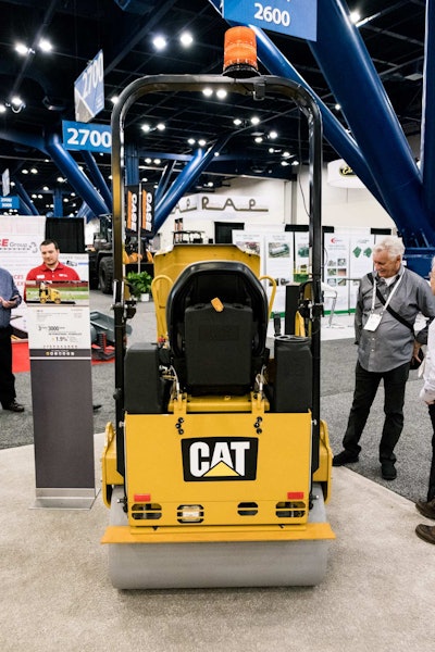 Cat Cb1 8 Utility Compactor 5 Of 5