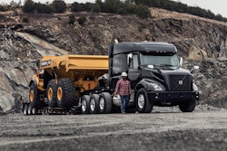 Volvo VNX Series 3-lead _08A0997_Org_V1