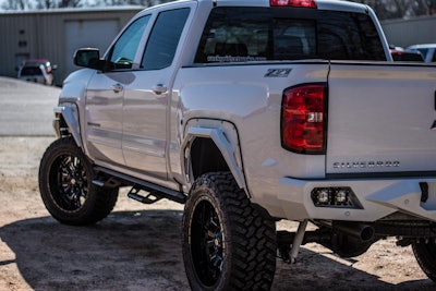 2018 White Madrock 1500 5