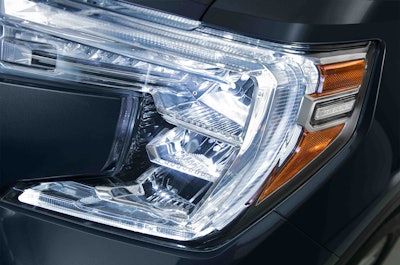 2019 GMC Sierra Denali front lighting signature