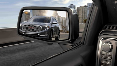 2019 GMC Sierra Denali Side Blind Zone Alert