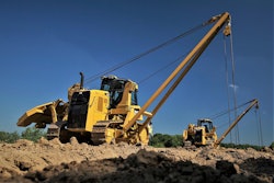Cat PL61 pipelayer 1