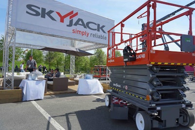 Skyjack Sj4740 At Intermat