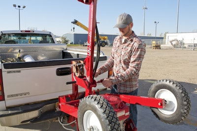 The power pack on the UN-Towable can be removed, cutting the machine’s weight in half so it can be transported by pickup or SUV.