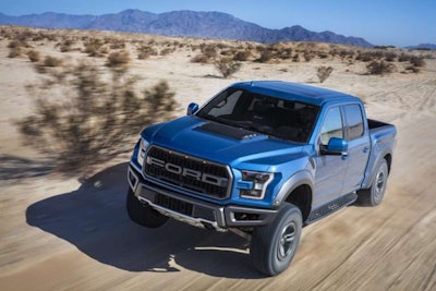 2019 Ford F-150 Raptor picking up speed