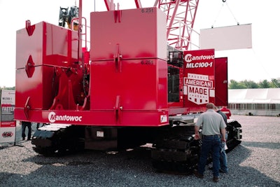 Back of the Manitowoc MLC100-1