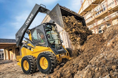 Deere 324G
