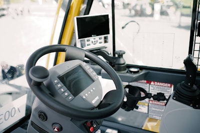 Manitowoc Grove GRT9165 interior wheel and electronics