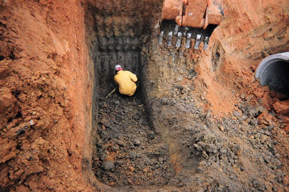 Equipment Roundup: The Human Cost Of Trench Collapses; First Look At ...