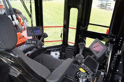 Ditch Witch HT275 interior