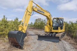 Komatsu-PC138USLC-11-outside-1024×730-3