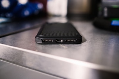 Thin design of PITAKA MagCase Pro