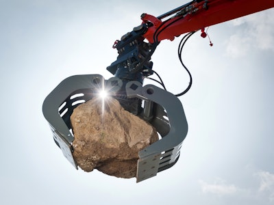 new Kinshofer D-Series grapple carrying boulder